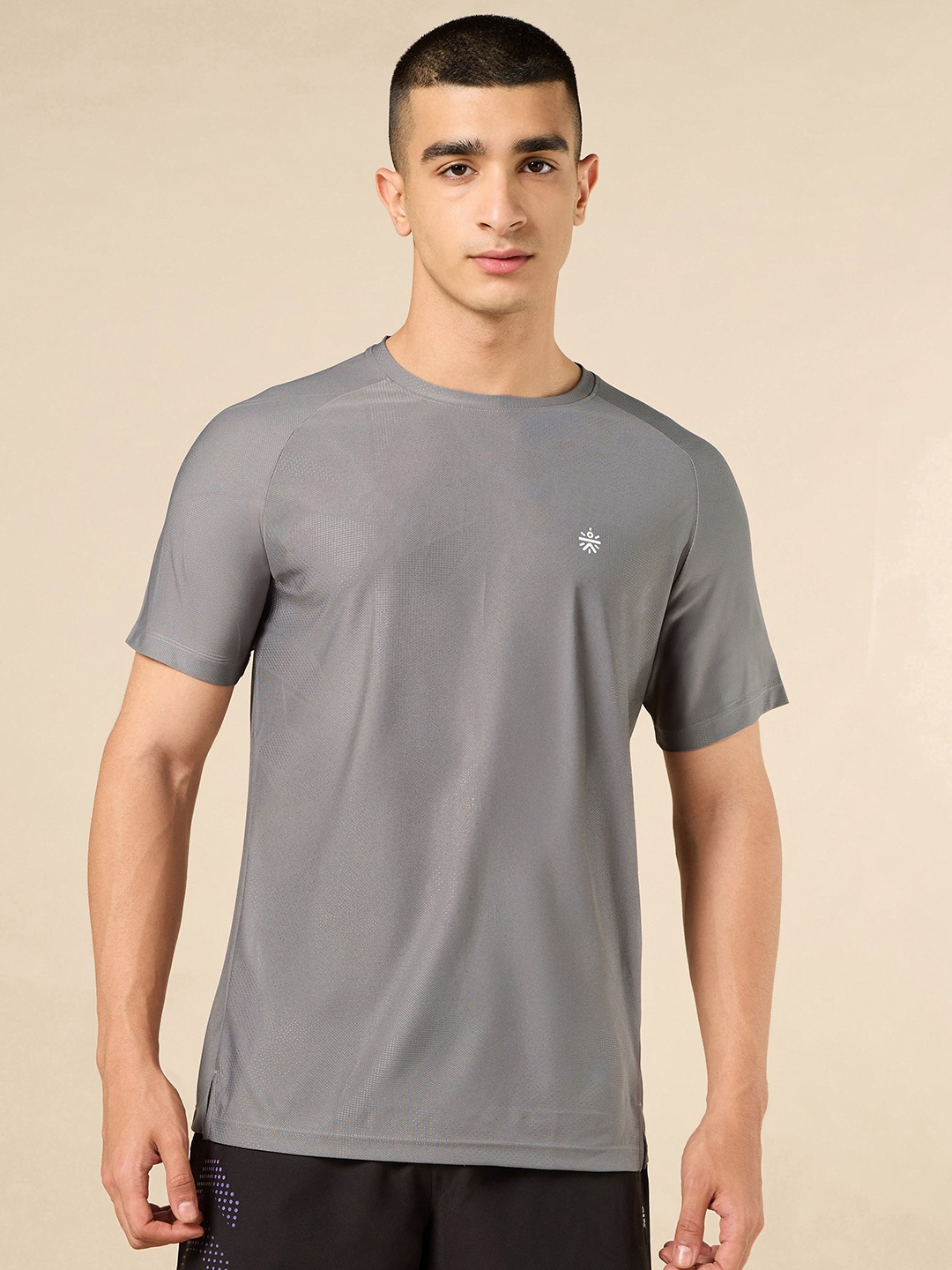 

CULT Men Grey All Sport Jacquard Knit Training Tshirt