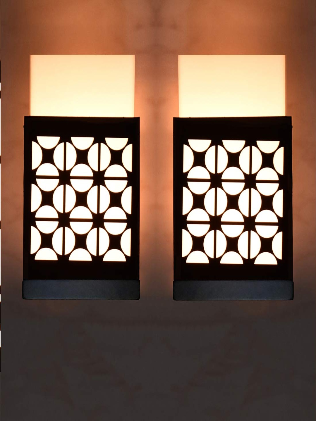 

Gojeeva Black 2 Pieces Wooden Square Shaped Wall Lamps