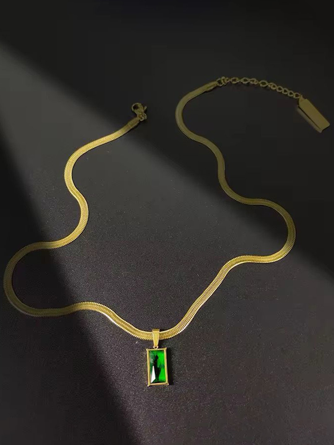 

DressBerry 18k Gold Plated Stone-Studded Pendant With Chain