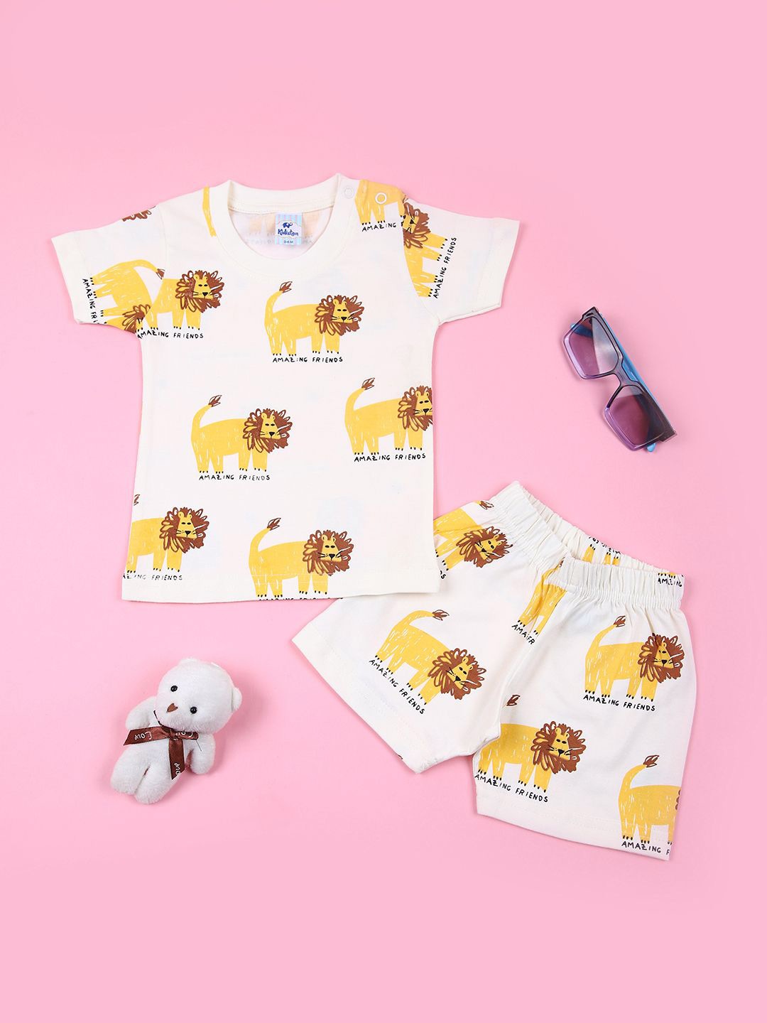 

V-Mart Infants Printed Pure Cotton T-shirt With Shorts, Off white