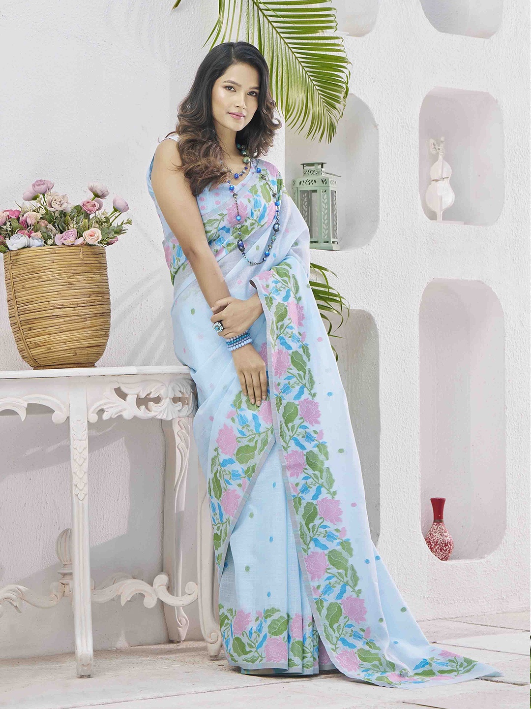 

Mitera Linen Blend Handloom Saree, Blue