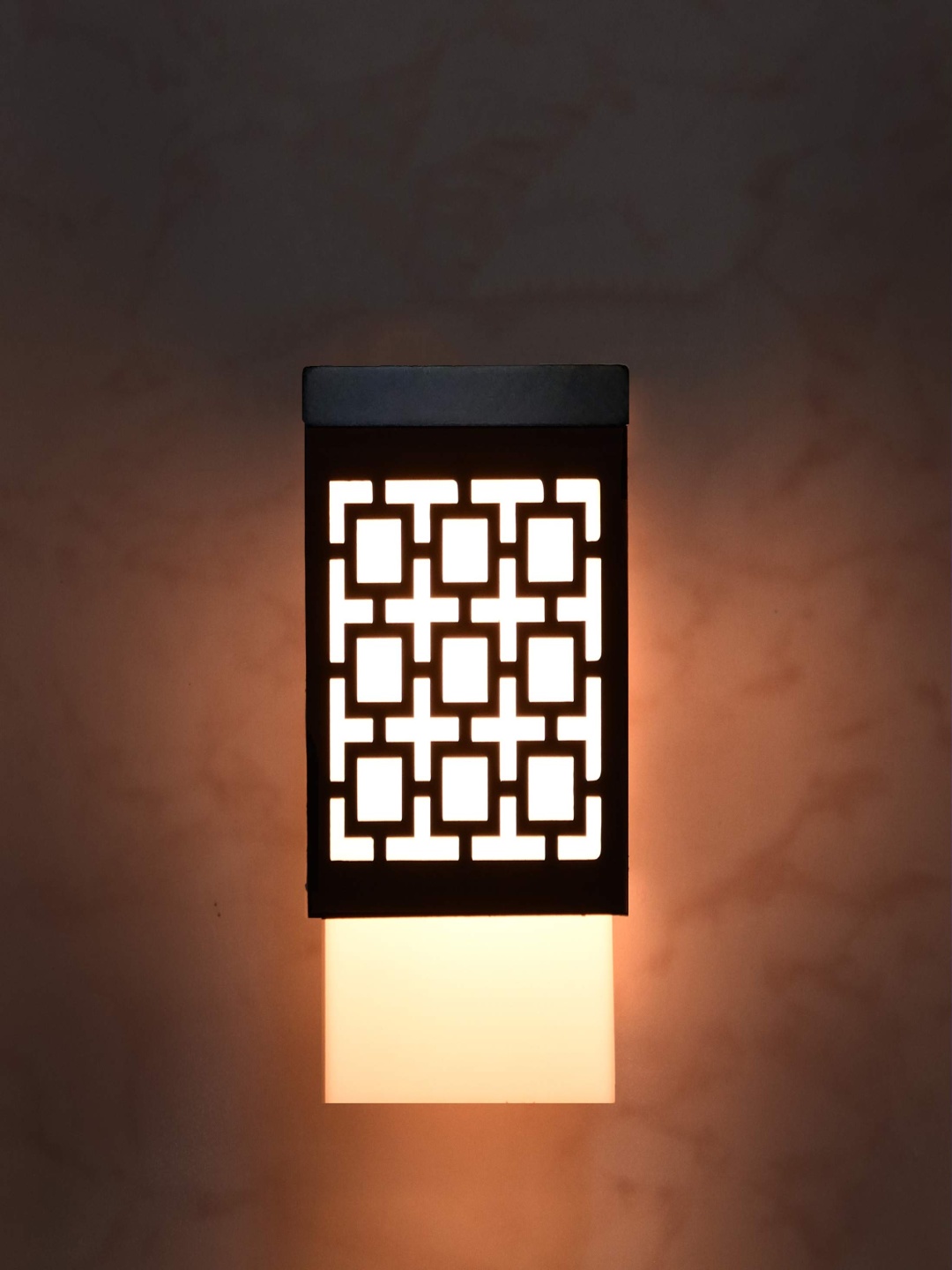 

Gojeeva Black & White Textured Wooden Square Shaped Wall Lamp
