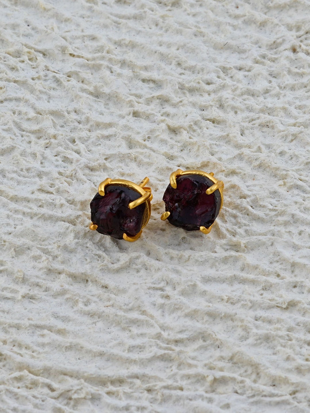 

TOTAPARI Gold-Plated Circular Shaped Studs, Brown