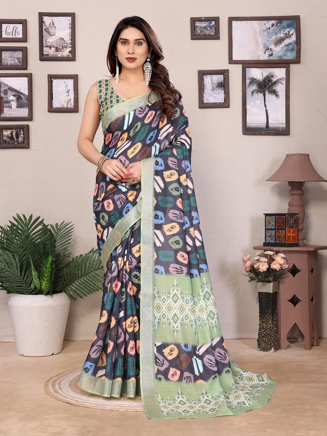 

WEAREZEE Floral Zari Linen Blend Saree, Blue