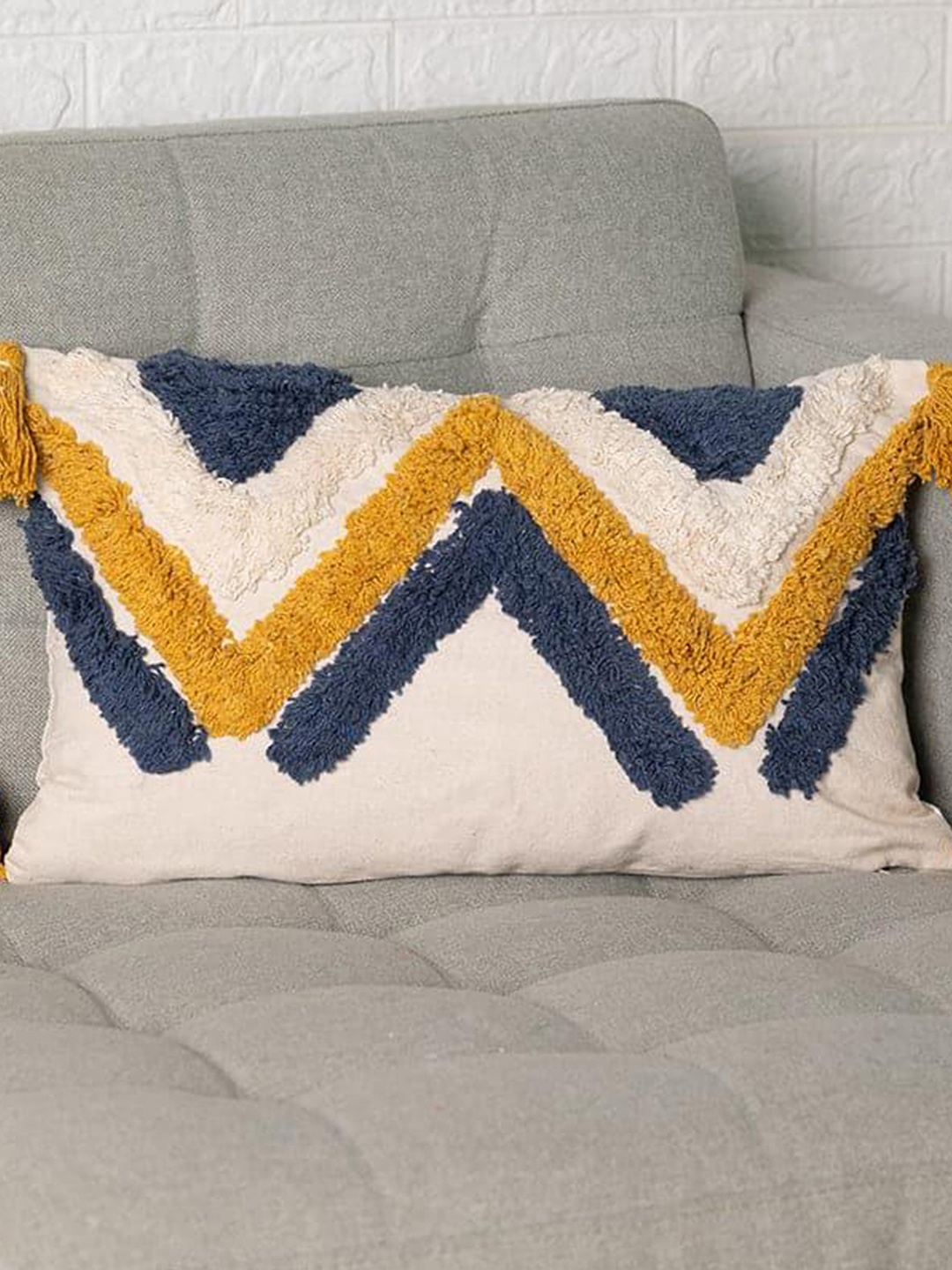 

Aura Beige And Yellow Geometric Printed Cotton Rectangle Cushion Covers