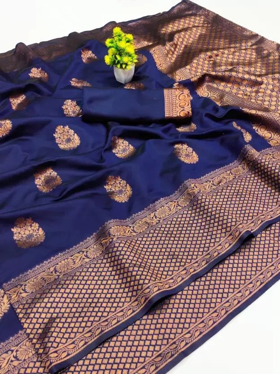 

Florence Woven Design Zari Pure Silk Kanjeevaram Saree, Navy blue