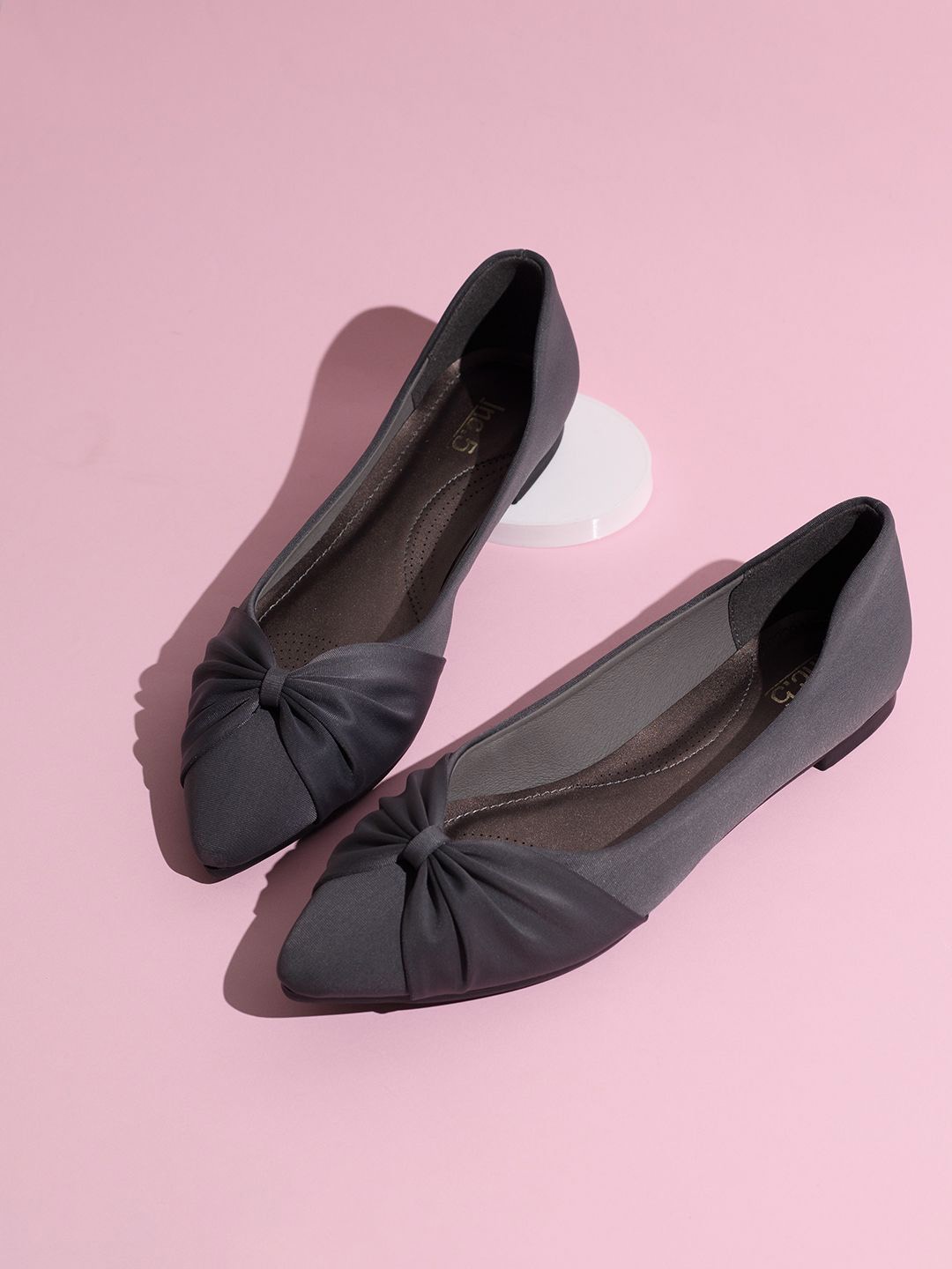 

Inc 5 Women Party Ballerinas with Bows Flats, Grey