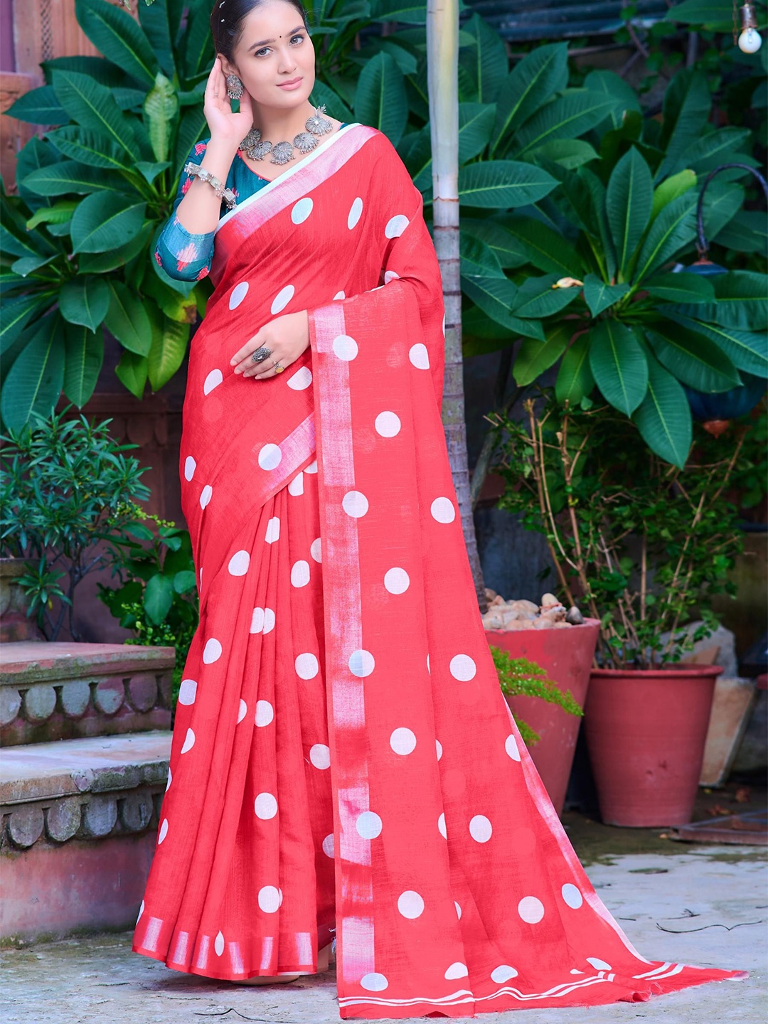 

Quelea Polka Dot Zari Linen Blend Khadi Saree, Red