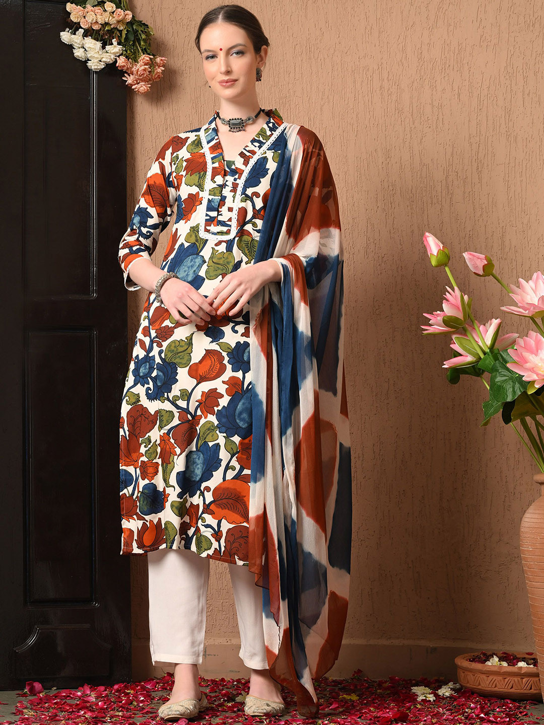 

Anouk Women Floral Printed Regular Kurta with Trousers & With Dupatta, White