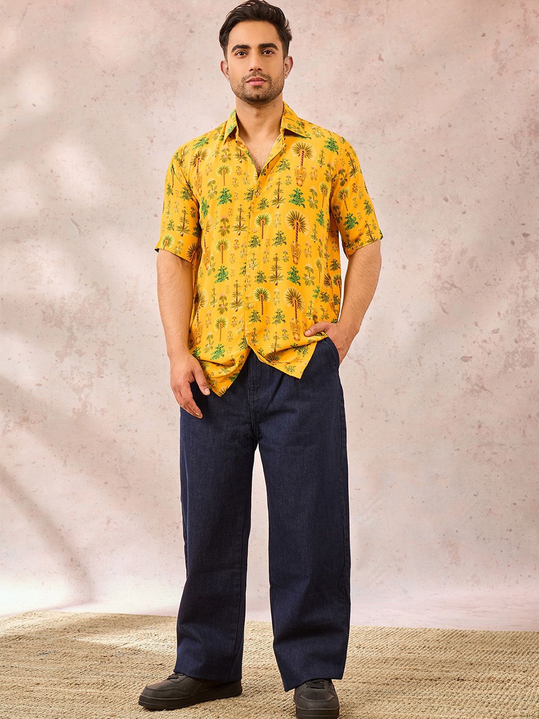 

Masaba Men Relaxed Opaque Printed Casual Shirt, Yellow