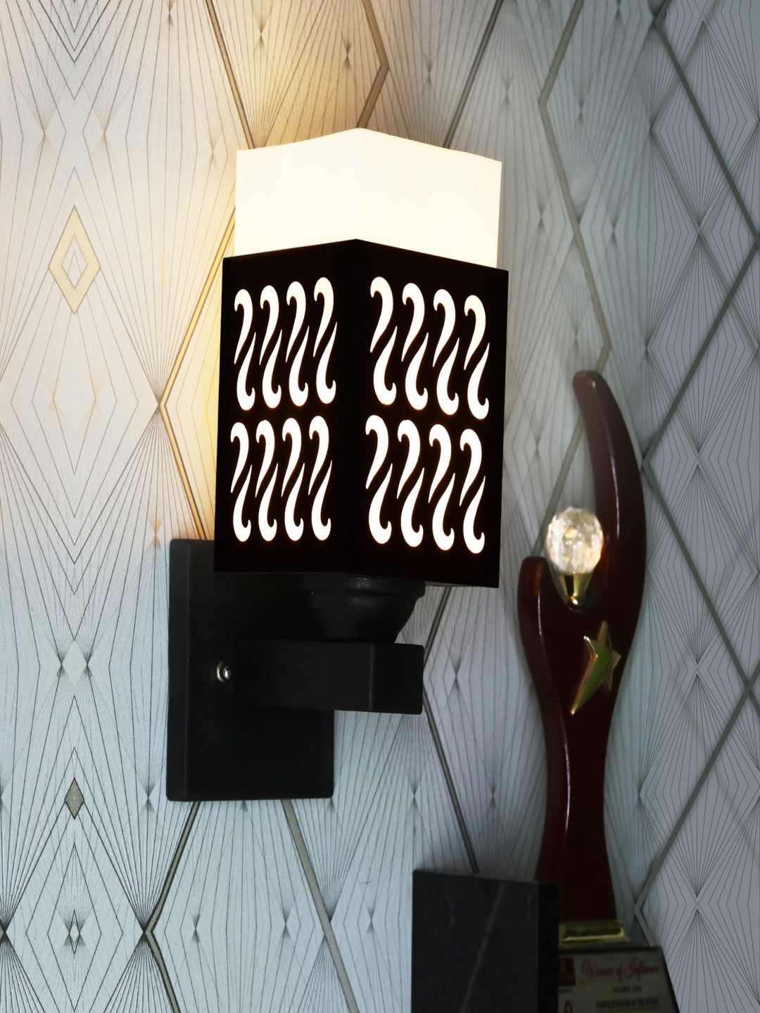 

Gojeeva Black & White Textured Wooden Square Shaped Wall Lamp