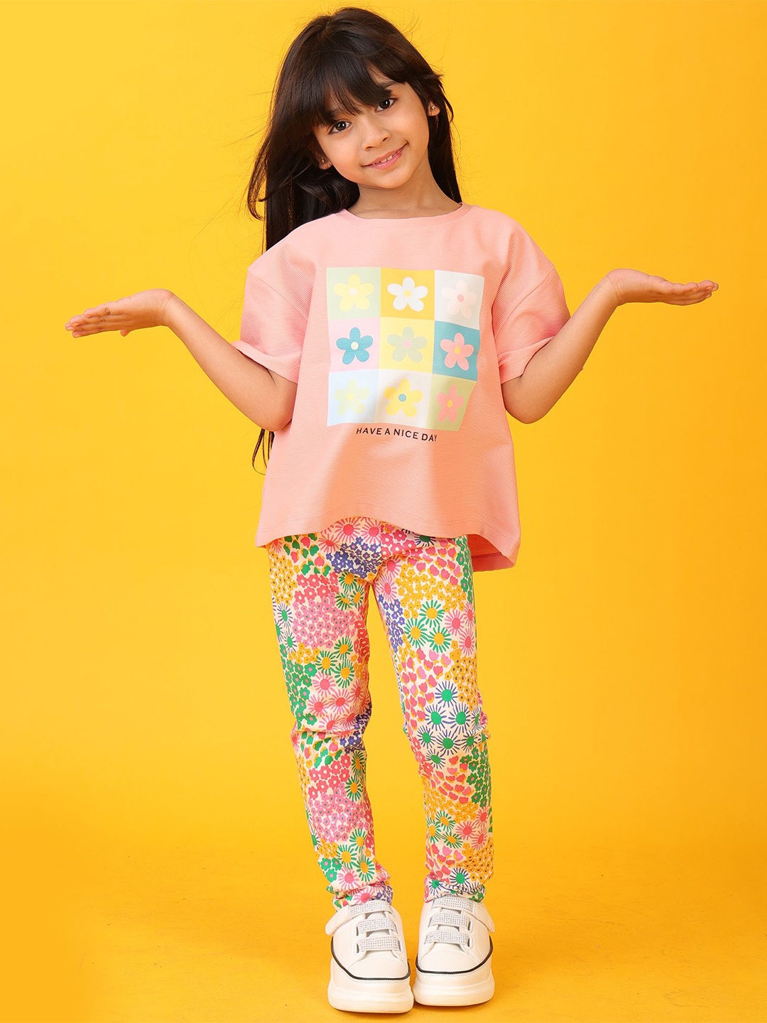 

Anthrilo Girls Floral Printed T-shirt With Leggings, Pink