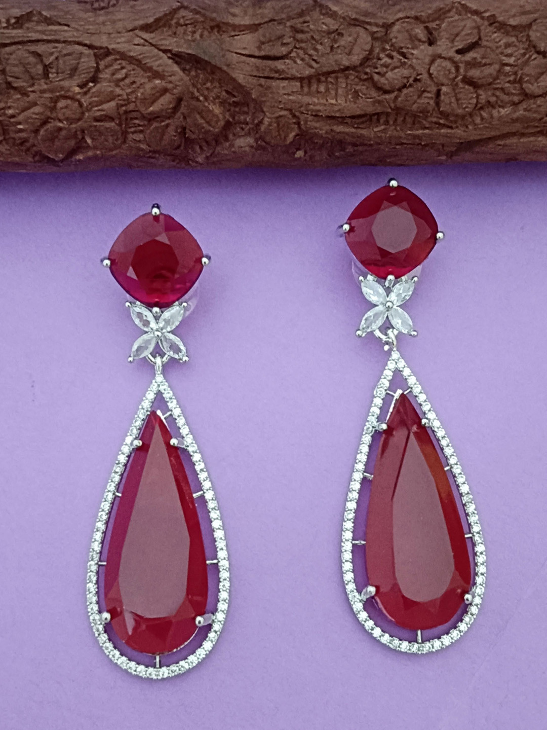 

EVY Silver-Plated Cubic Zirconia Studded Teardrop Shaped Drop Earrings