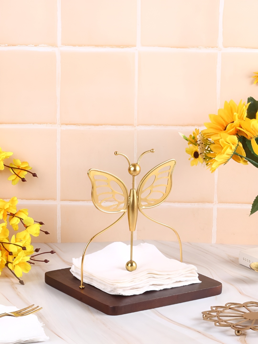 

Chokhat Gold-Toned Textured Metal Madhuban Tissue Holder