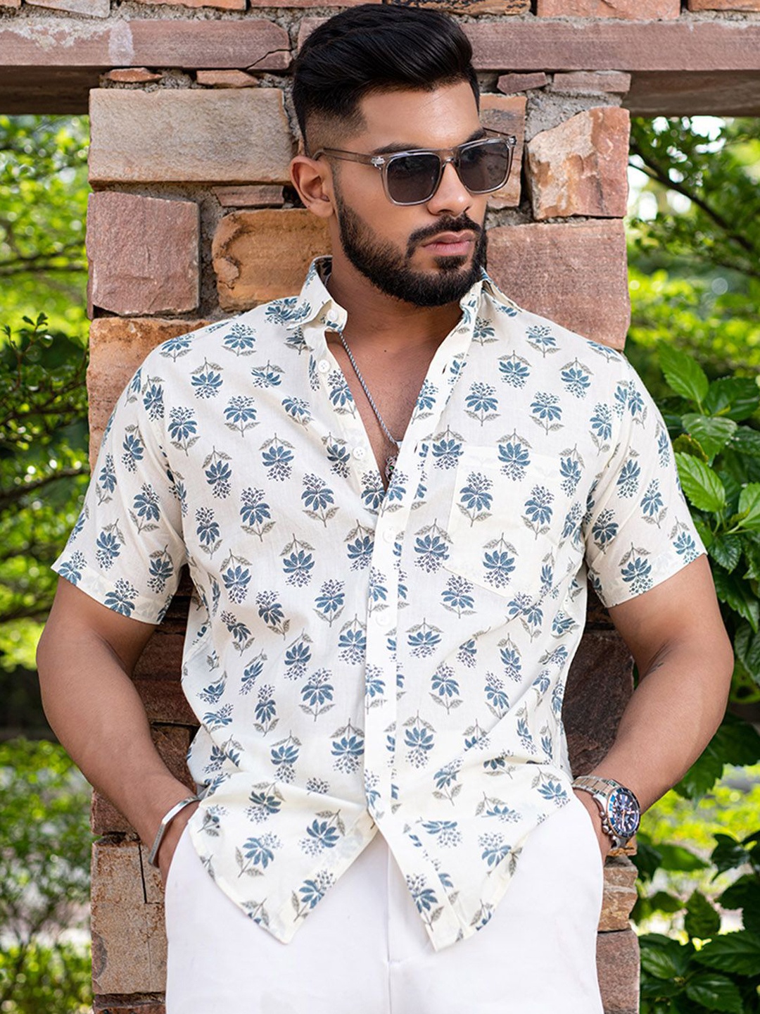 

Tistabene Men Floral Opaque Printed Casual Shirt, Off white