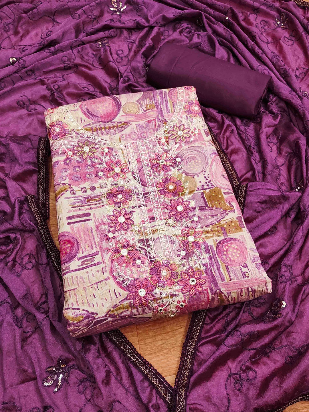 

Blissta Printed Unstitched Dress Material, Purple