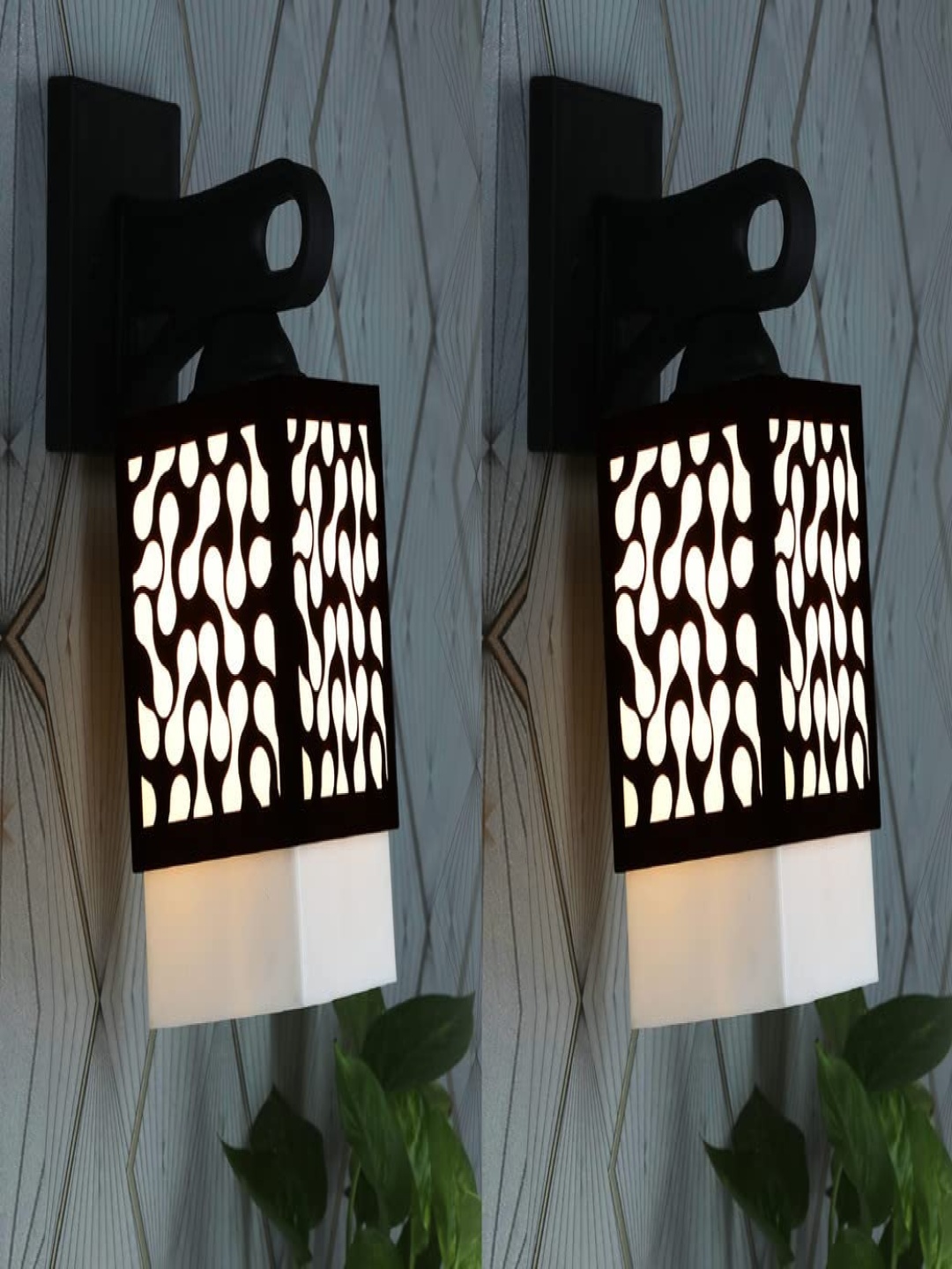 

Gojeeva Black & White 2 Pieces Textured Square Shaped Wooden Wall Lamps