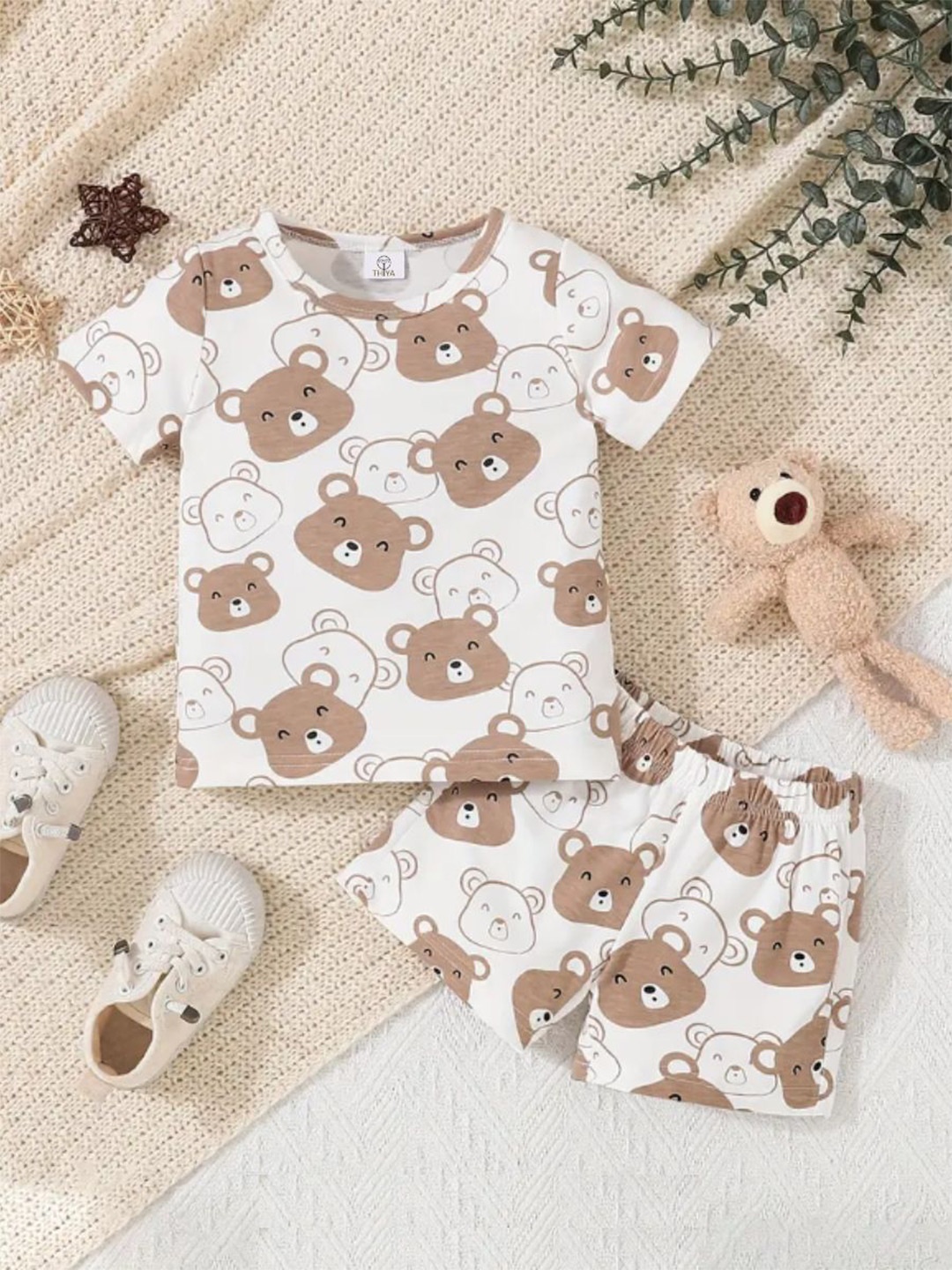 

Thiya Boys Printed Round Neck T-shirt with Shorts, Brown