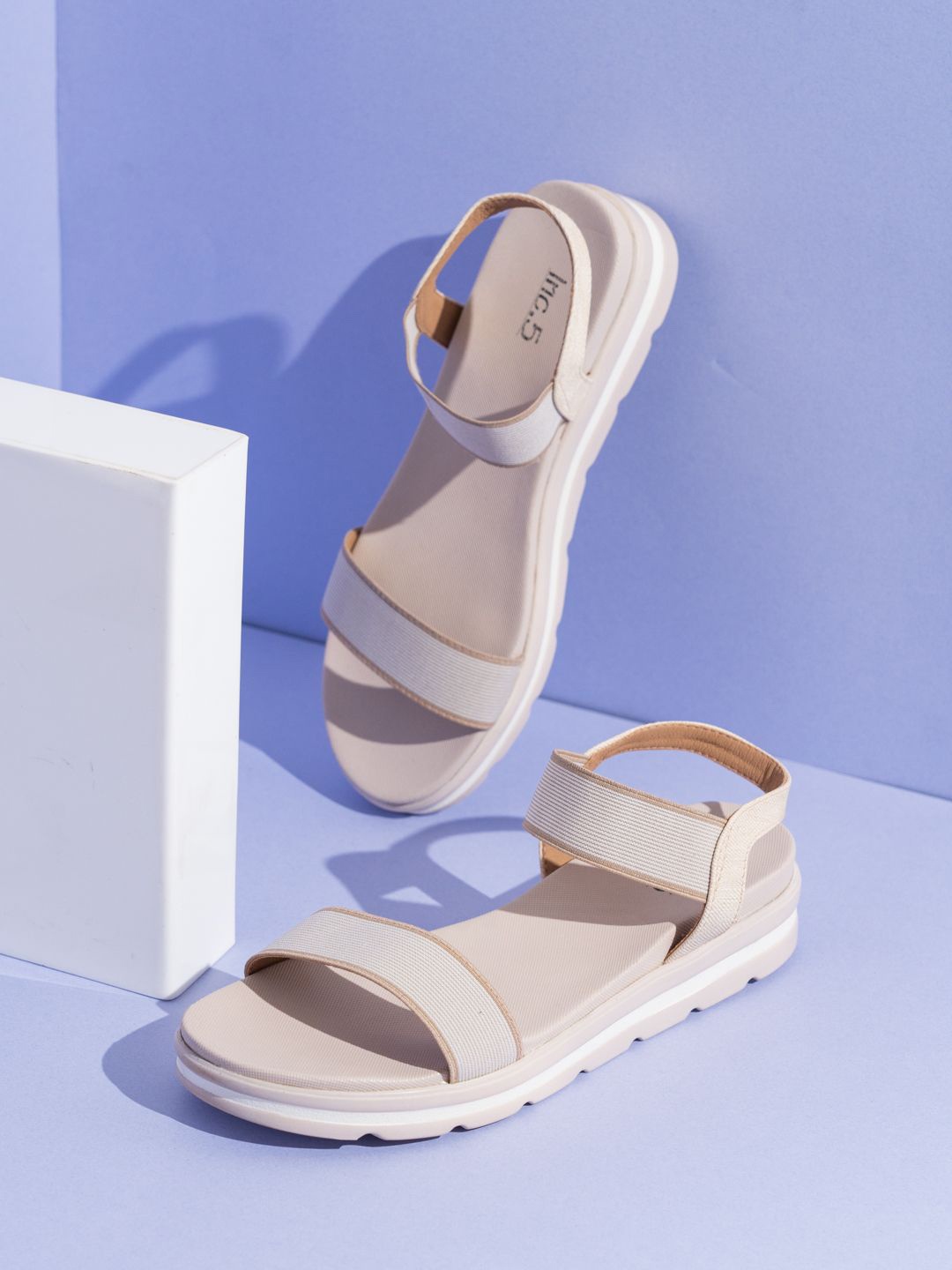 

Inc 5 Women Open Toe Flats, Beige
