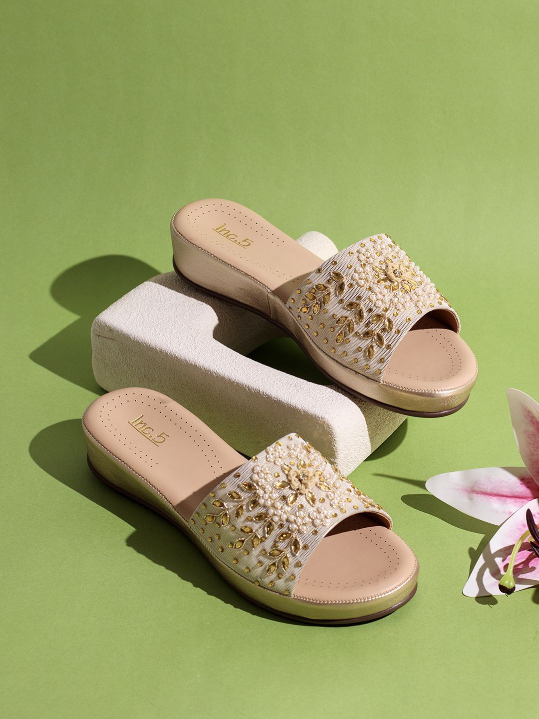 

Inc 5 Women Embellished Ethnic Open Toe Flats, Gold