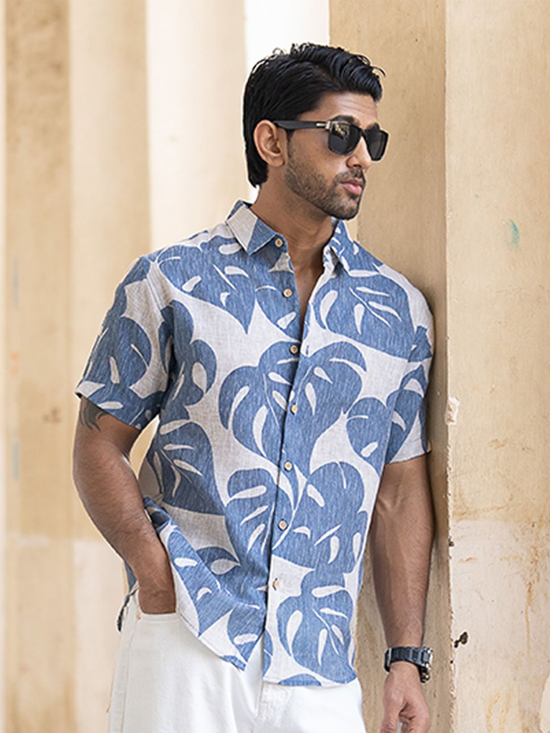 

Powerlook Men Floral Opaque Printed Casual Shirt, Blue