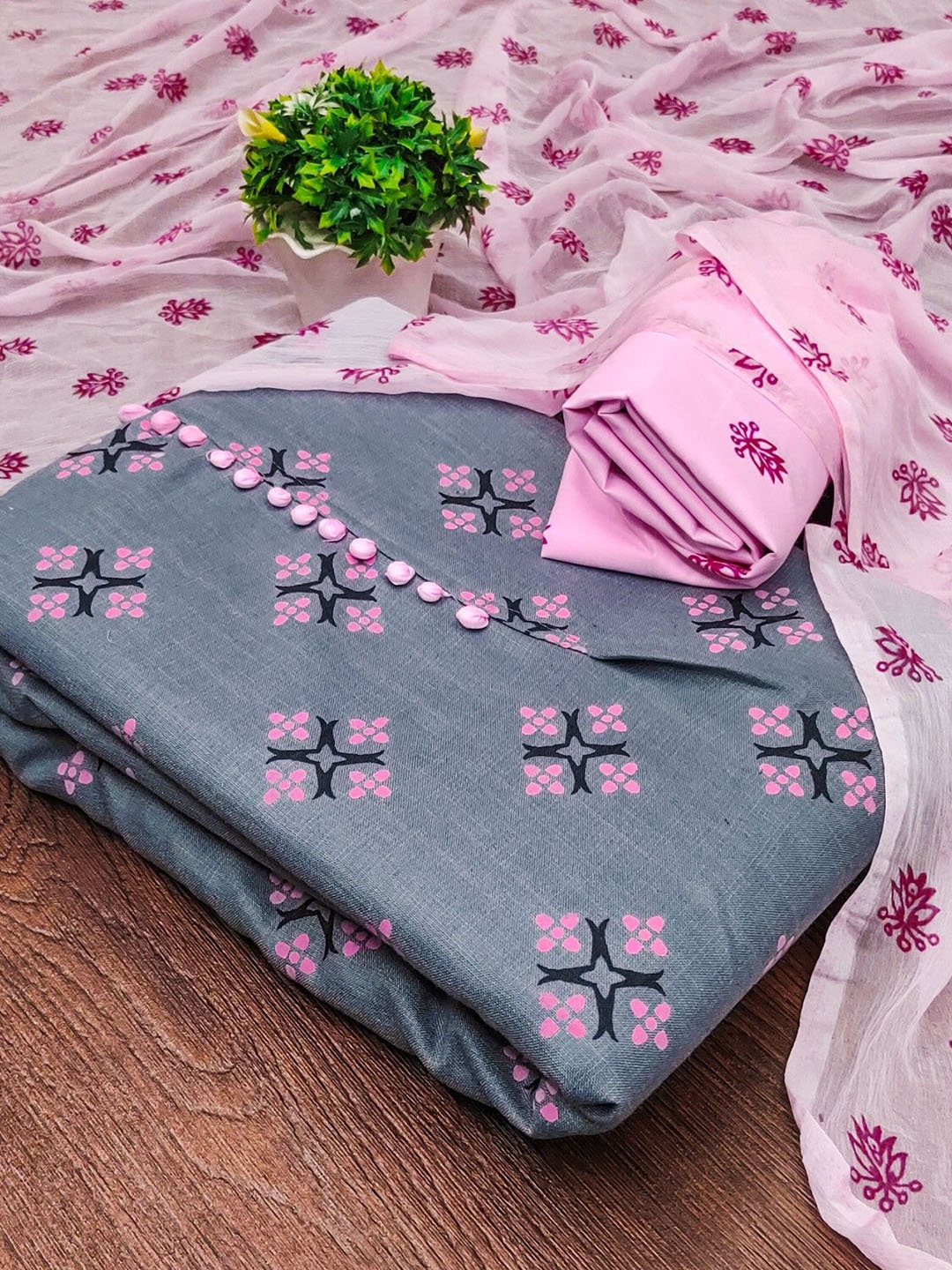 

Rangtulika Floral Printed Unstitched Dress Material, Pink