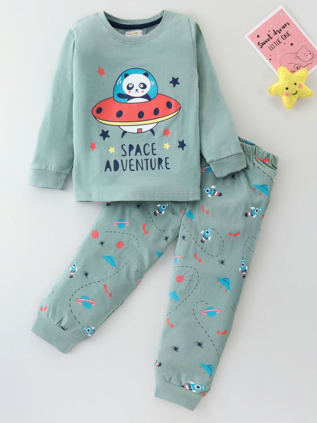 

BLUSHES Unisex Kids T-shirt with Pyjamas, Green
