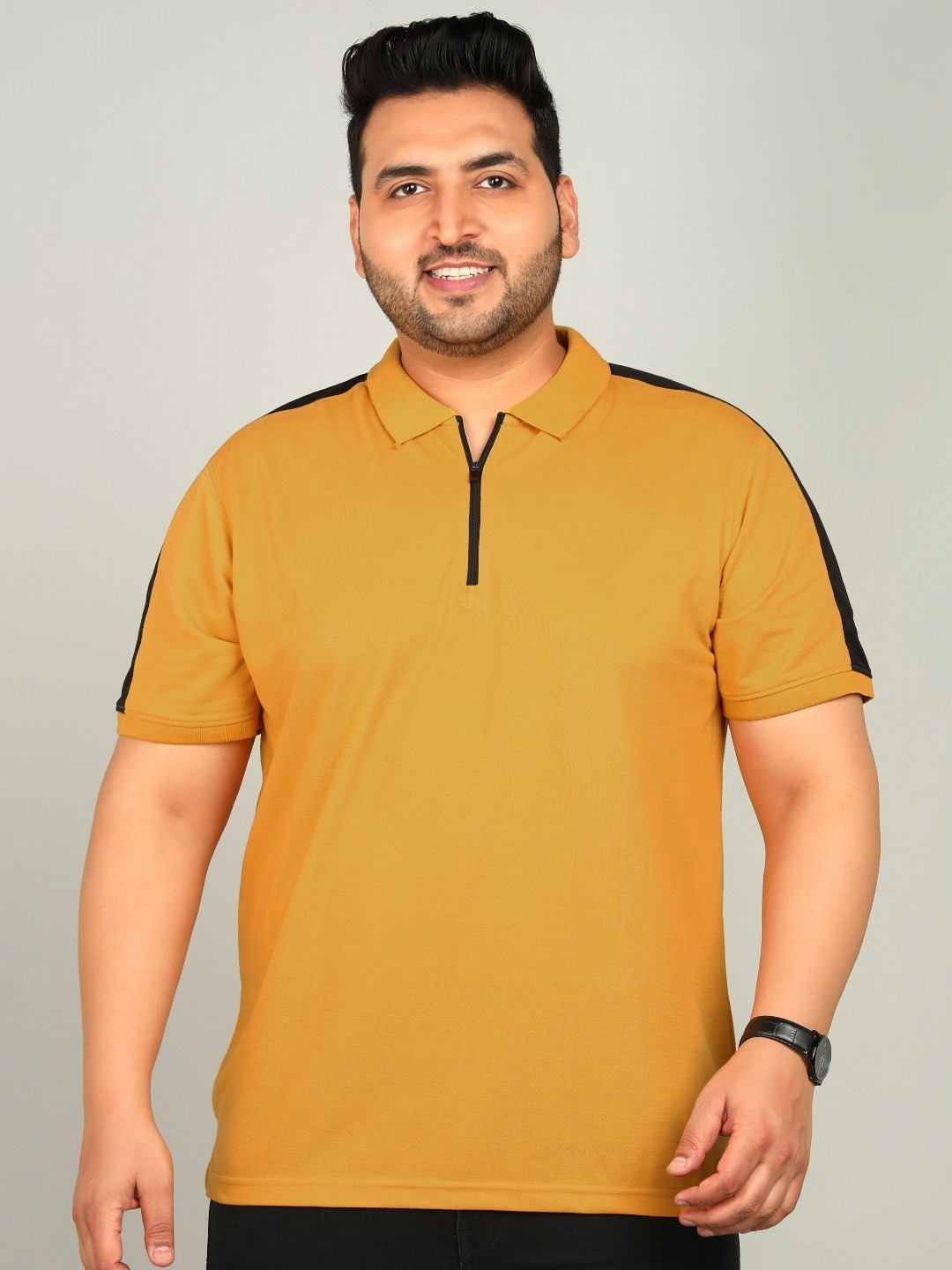 

XFOX Men Colourblocked Polo Collar T-shirt, Mustard