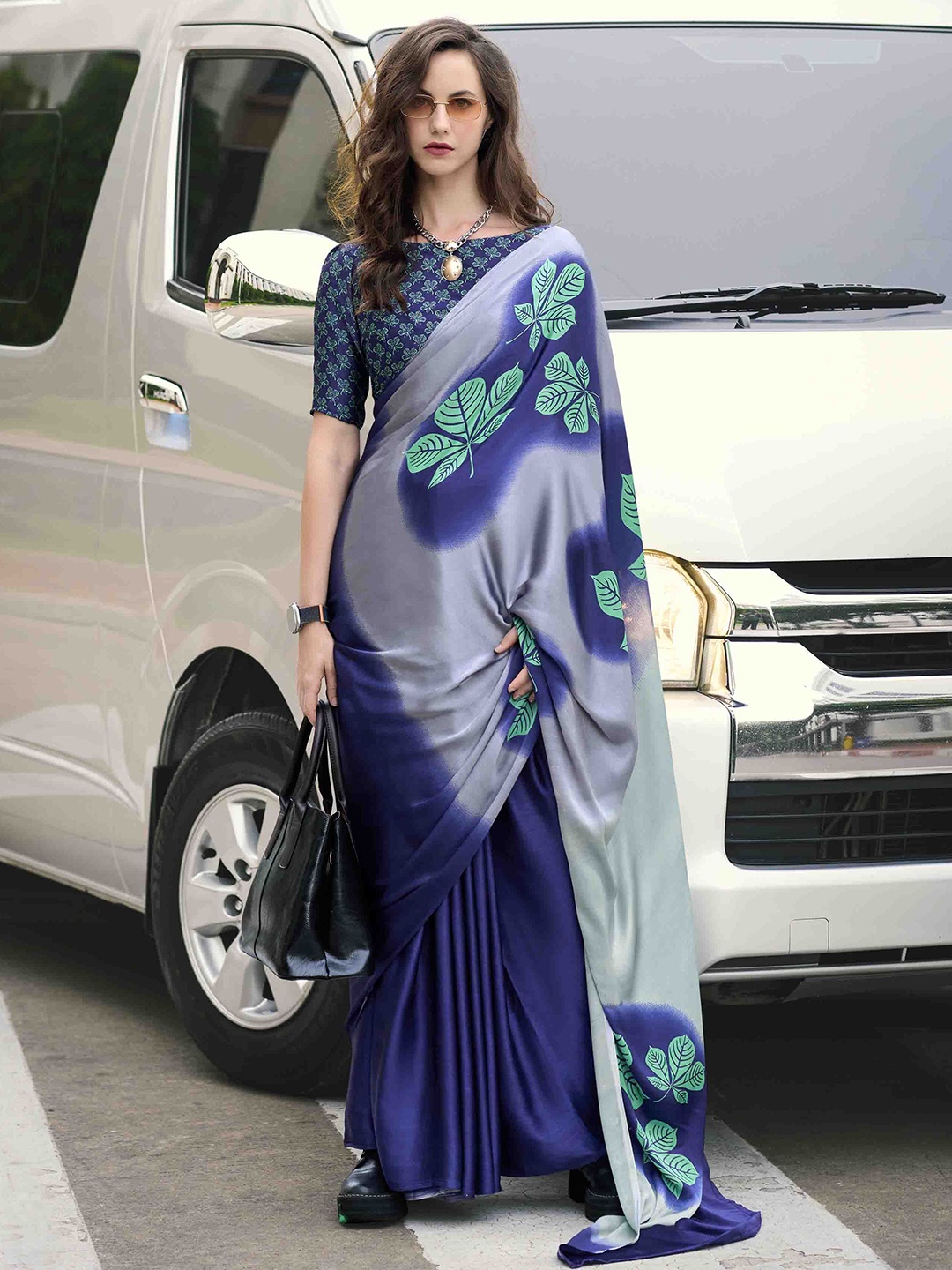 

Mitera Floral Satin Saree, Navy blue