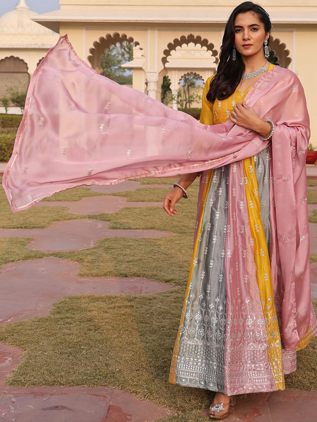 

Warthy Ent Floral Embroidered Empire Ethnic Dress With Dupatta, Pink