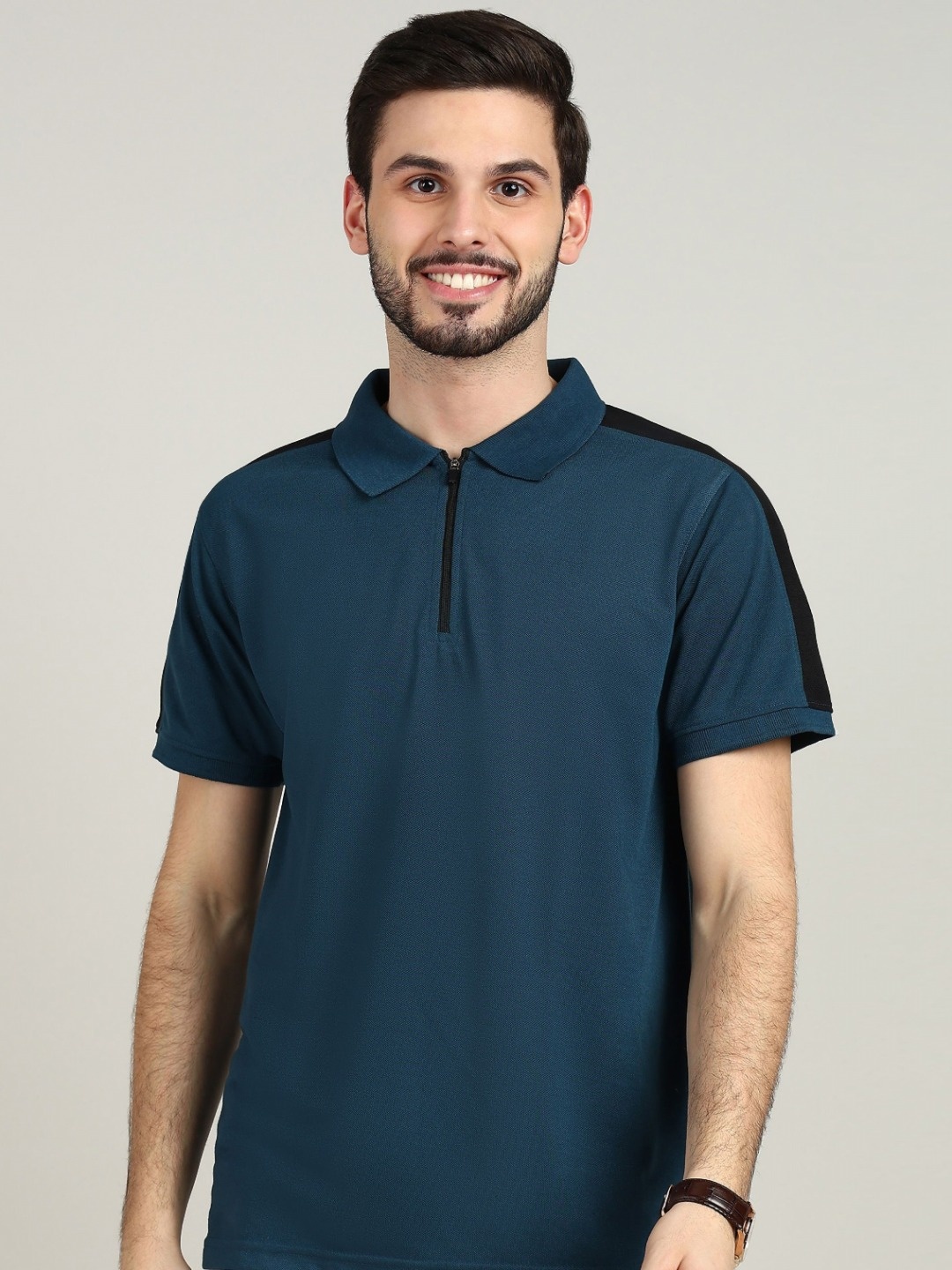 

XFOX Men Colourblocked Polo Collar T-shirt, Navy blue