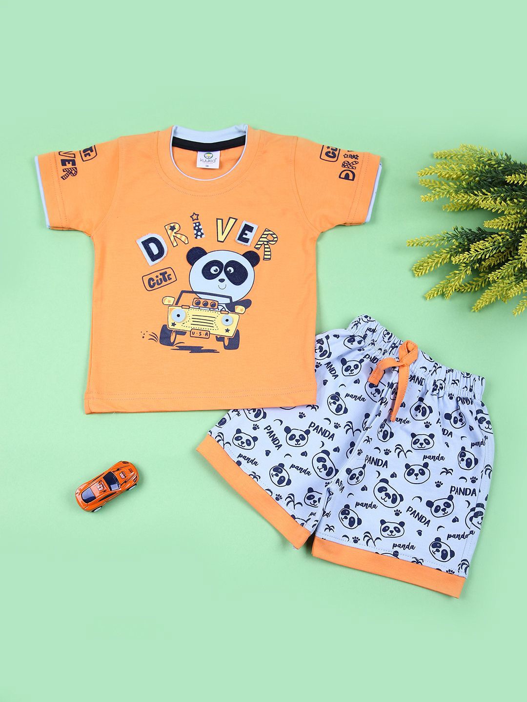 

V-Mart Infants Printed Pure Cotton T-shirt With Shorts, Orange