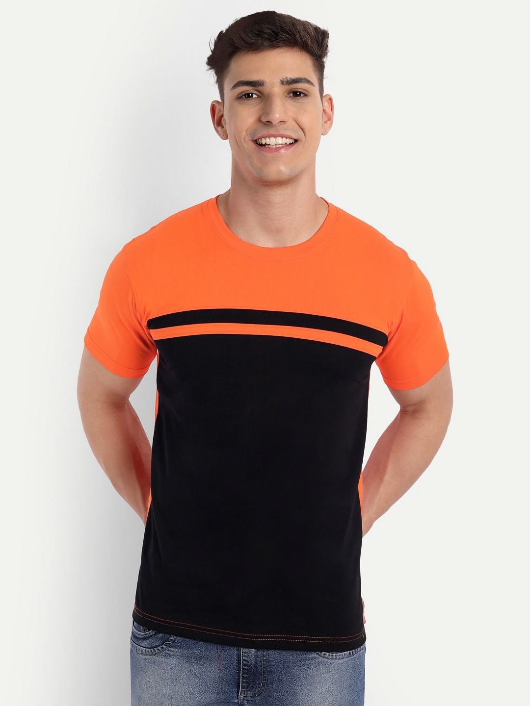 

Metronaut Men Colourblocked T-shirt, Orange