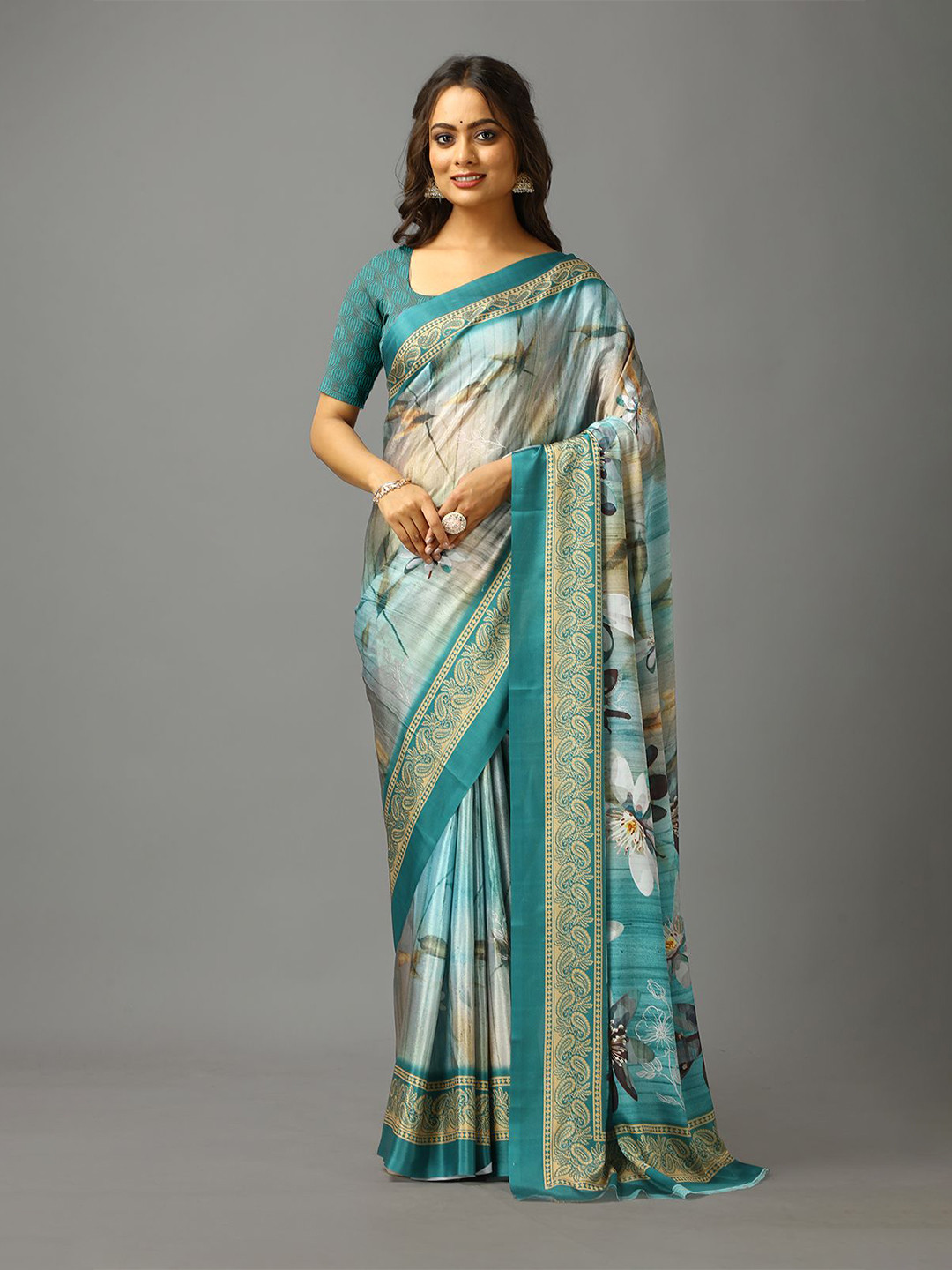 

VIRENDRA TEXTILES Pure Crepe Saree, Green