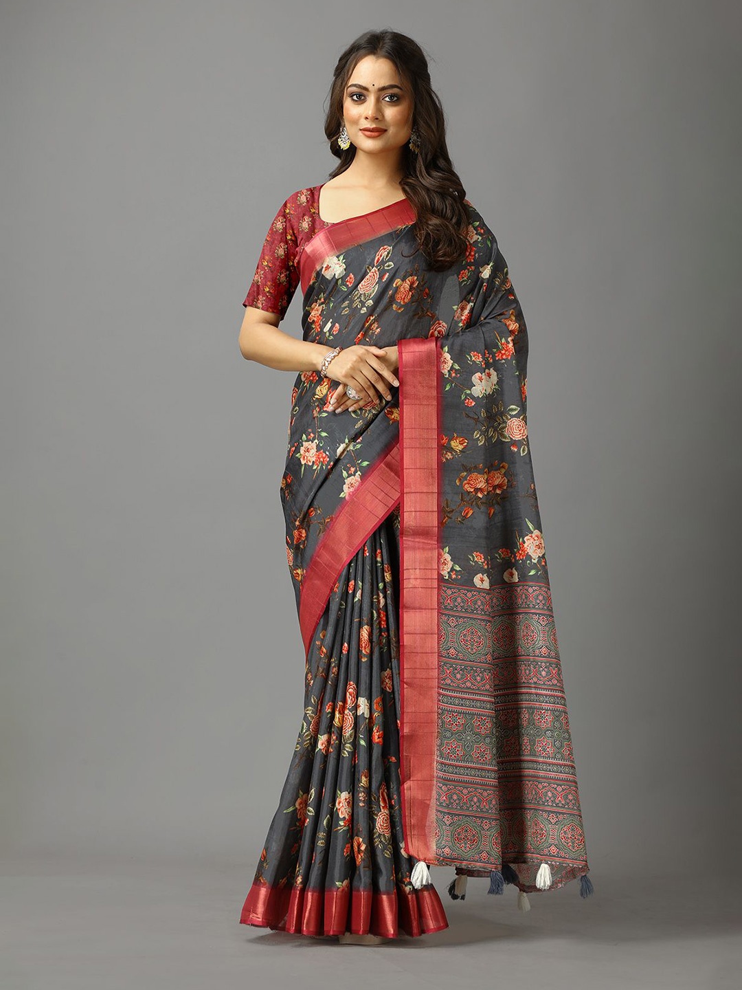 

VIRENDRA TEXTILES Floral Zari Saree, Coffee brown