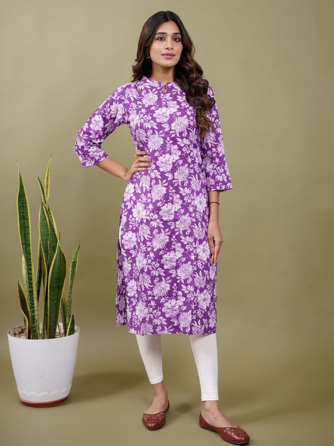 

EKISHA Floral Printed Mandarin Collar Pure Cotton Straight Kurta, Purple