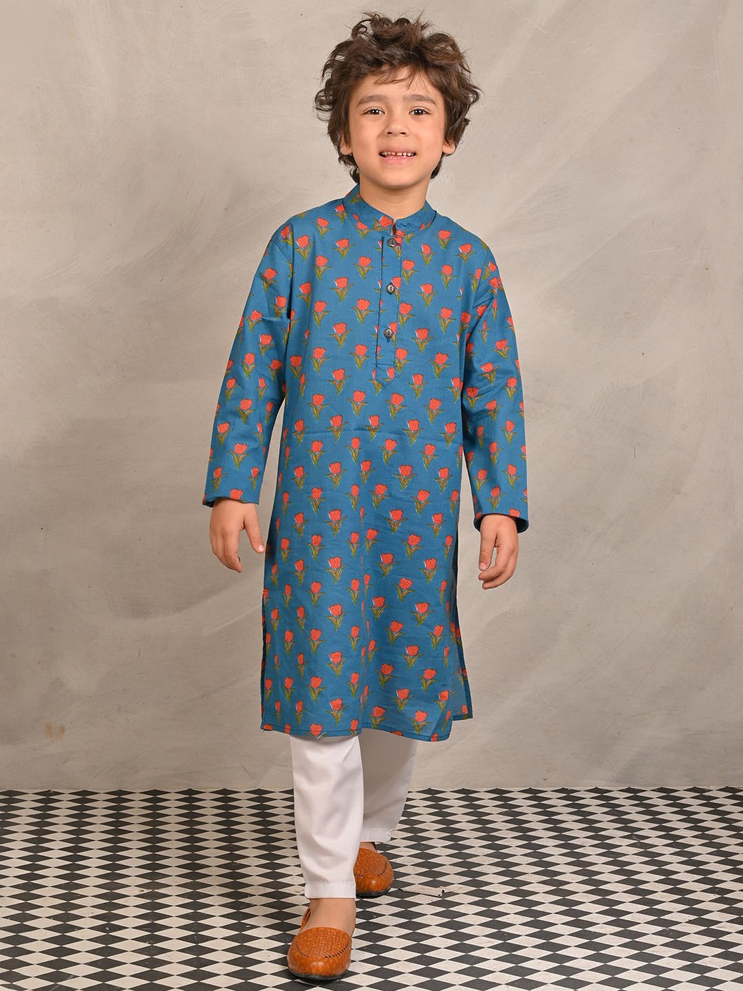 

Anthrilo Boys Floral Printed Regular Pure Cotton Kurta with Pyjamas, Blue