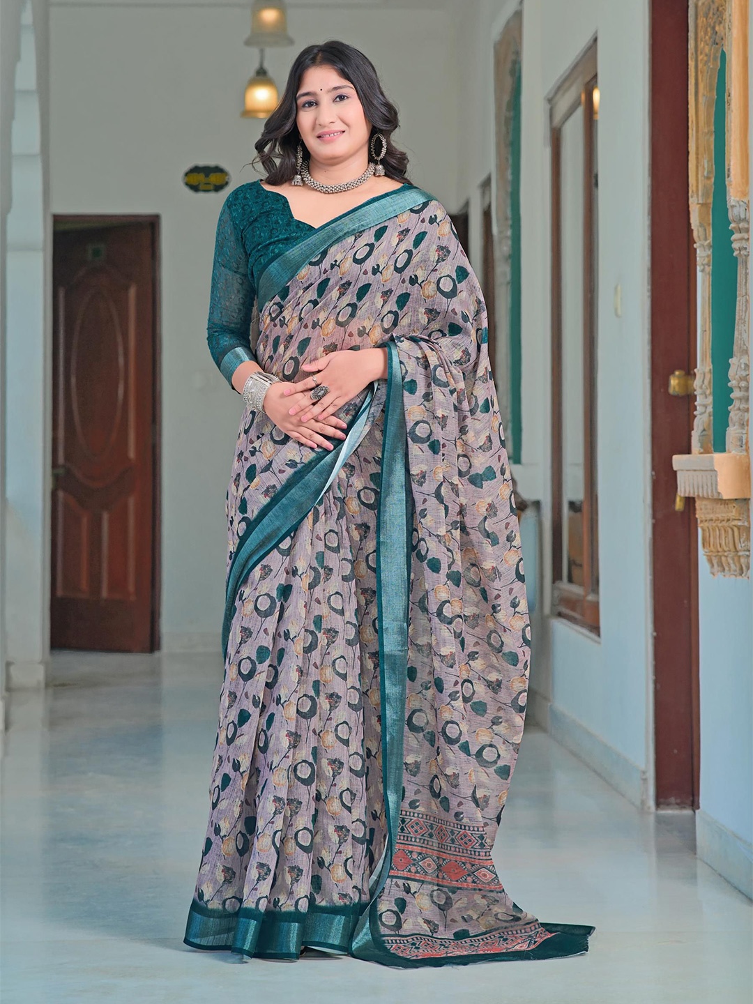 

Quelea Floral Linen Blend Khadi Saree, Teal