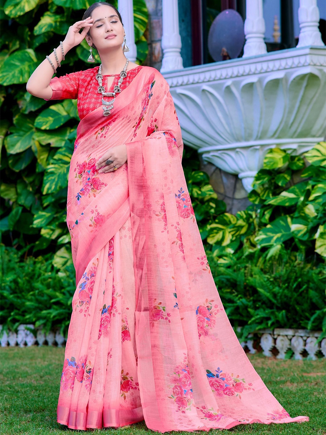 

Quelea Floral Linen Blend Khadi Saree, Peach