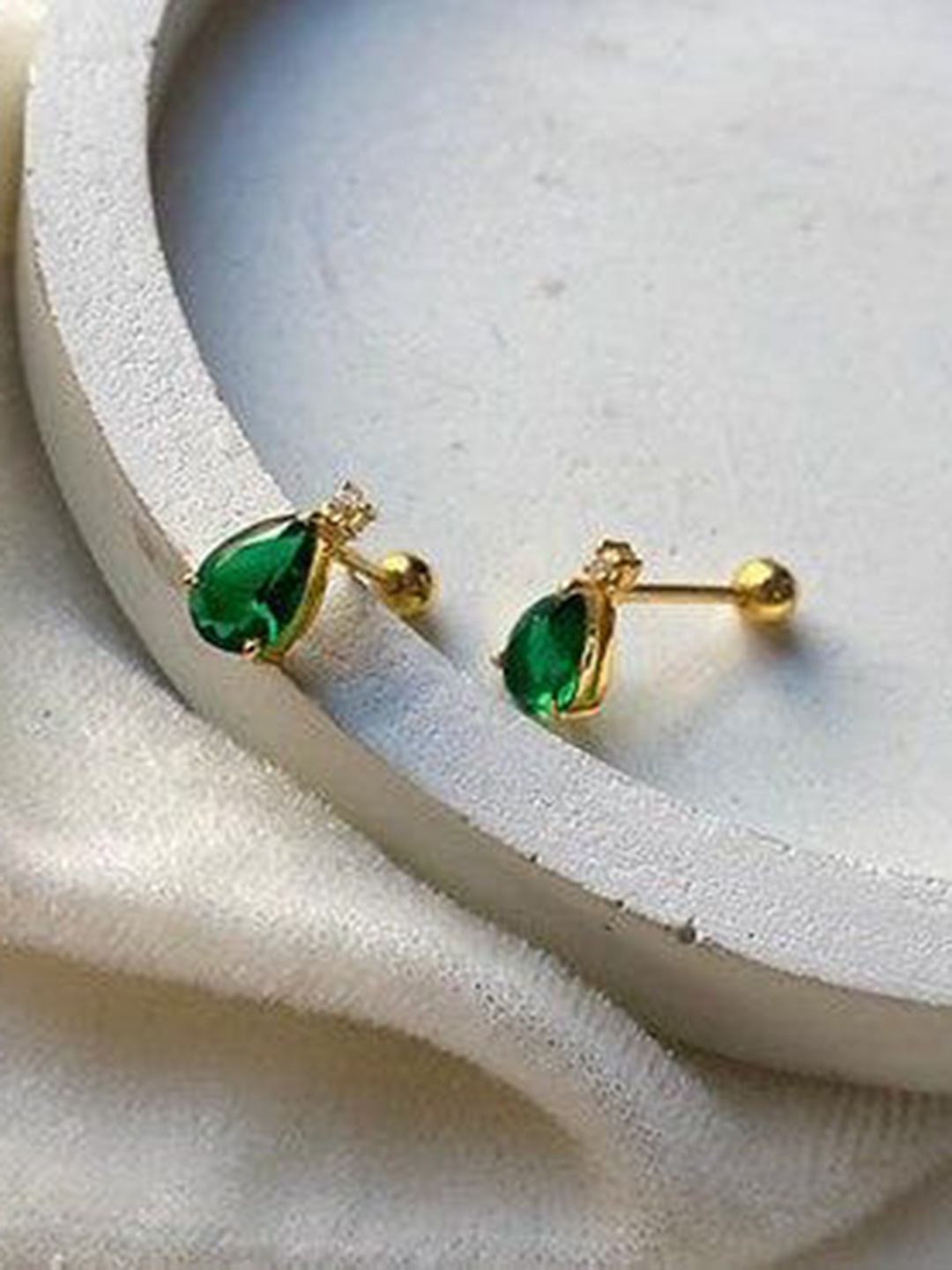 

Anushka Jain Jewellery 925 Sterling Silver Gold-Plated CZ Teardrop Shaped Studs