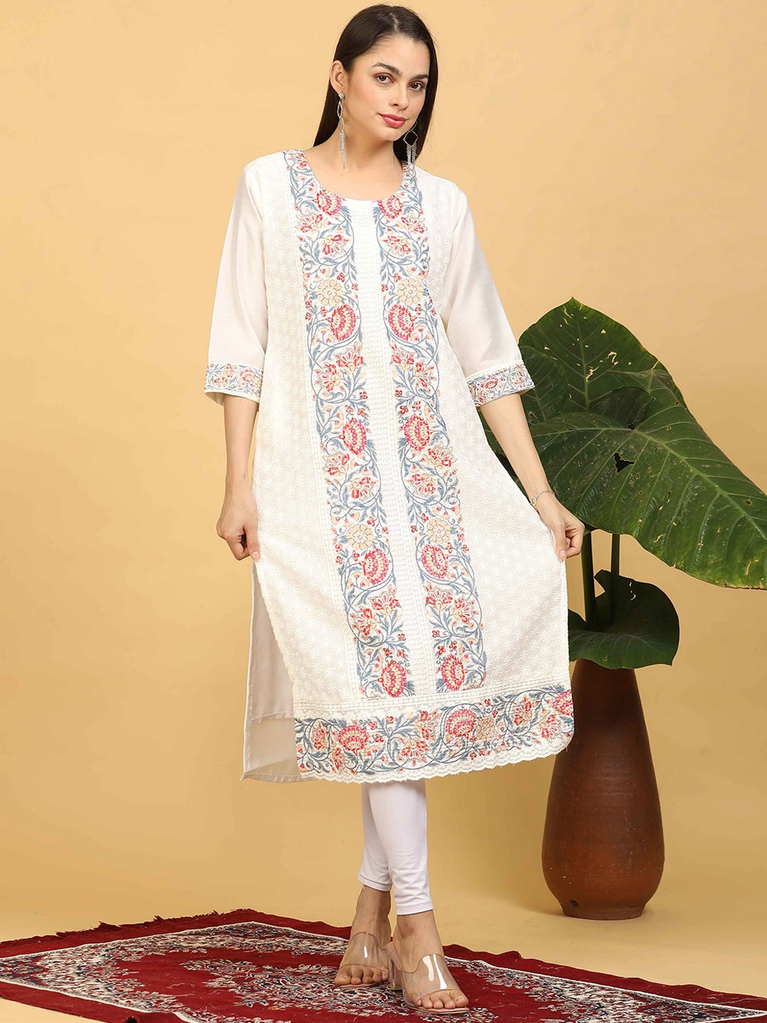 

GOLDSTROMS Floral Printed Round Neck Chikankari Straight Kurta, White