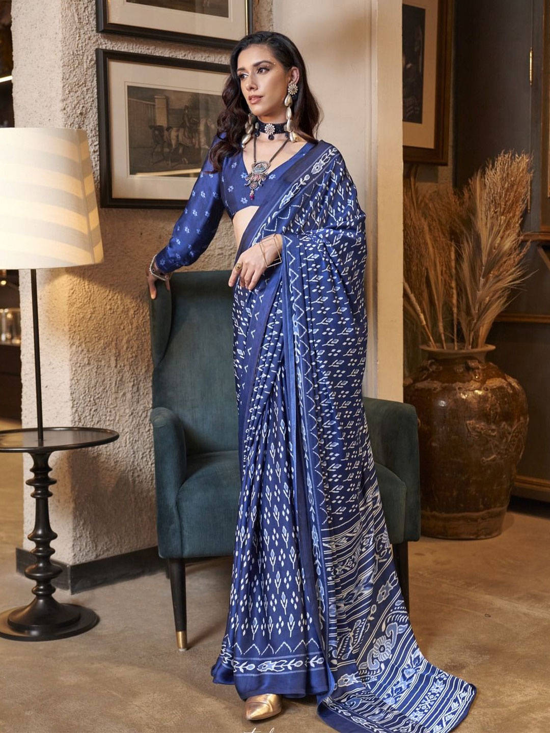 

Anouk Floral Pure Crepe Saree, Blue