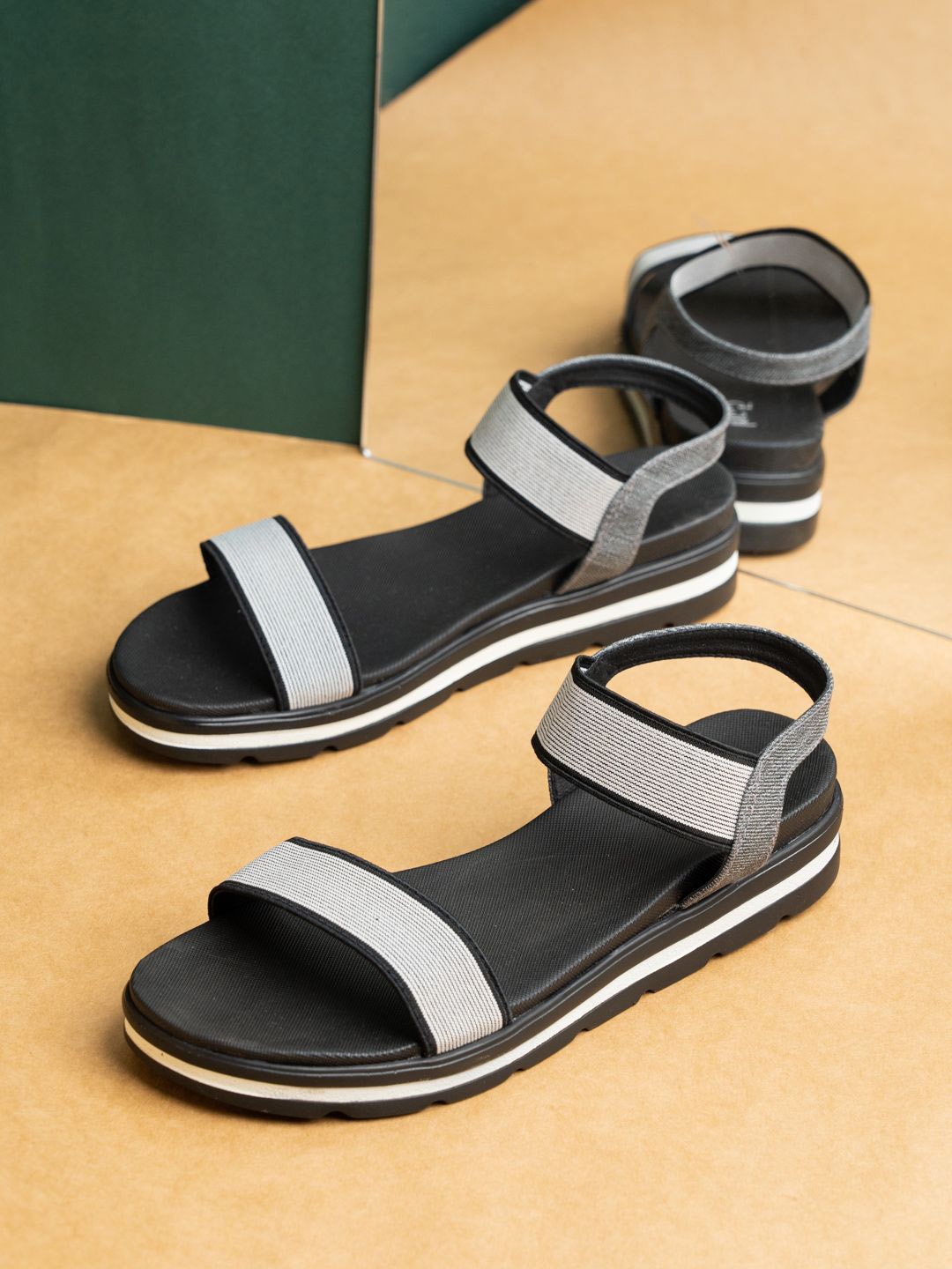 

Inc 5 Women Open Toe Flats, Black