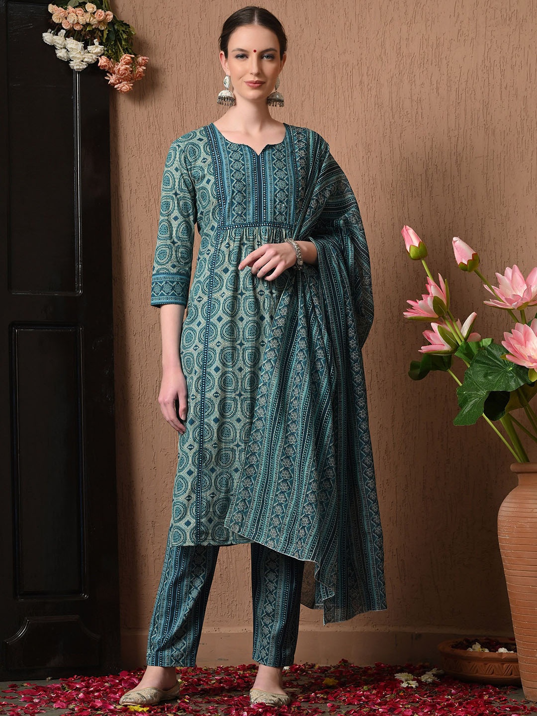 

Anouk Women Floral Printed Regular Pure Cotton Kurta with Trousers & With Dupatta, Blue