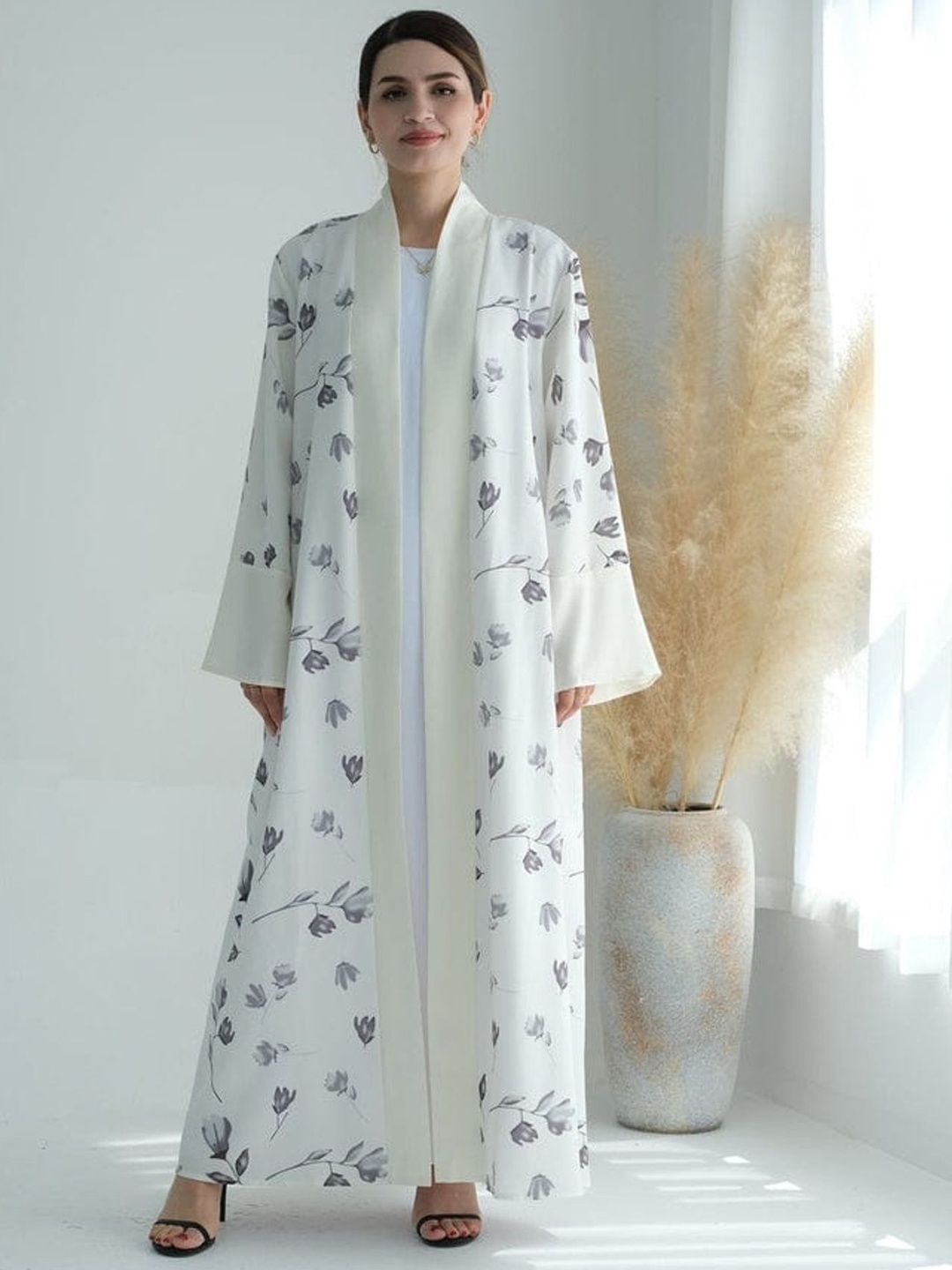 

BROKE BRAND Printed Double Shrug Abaya With Separate Inner, White