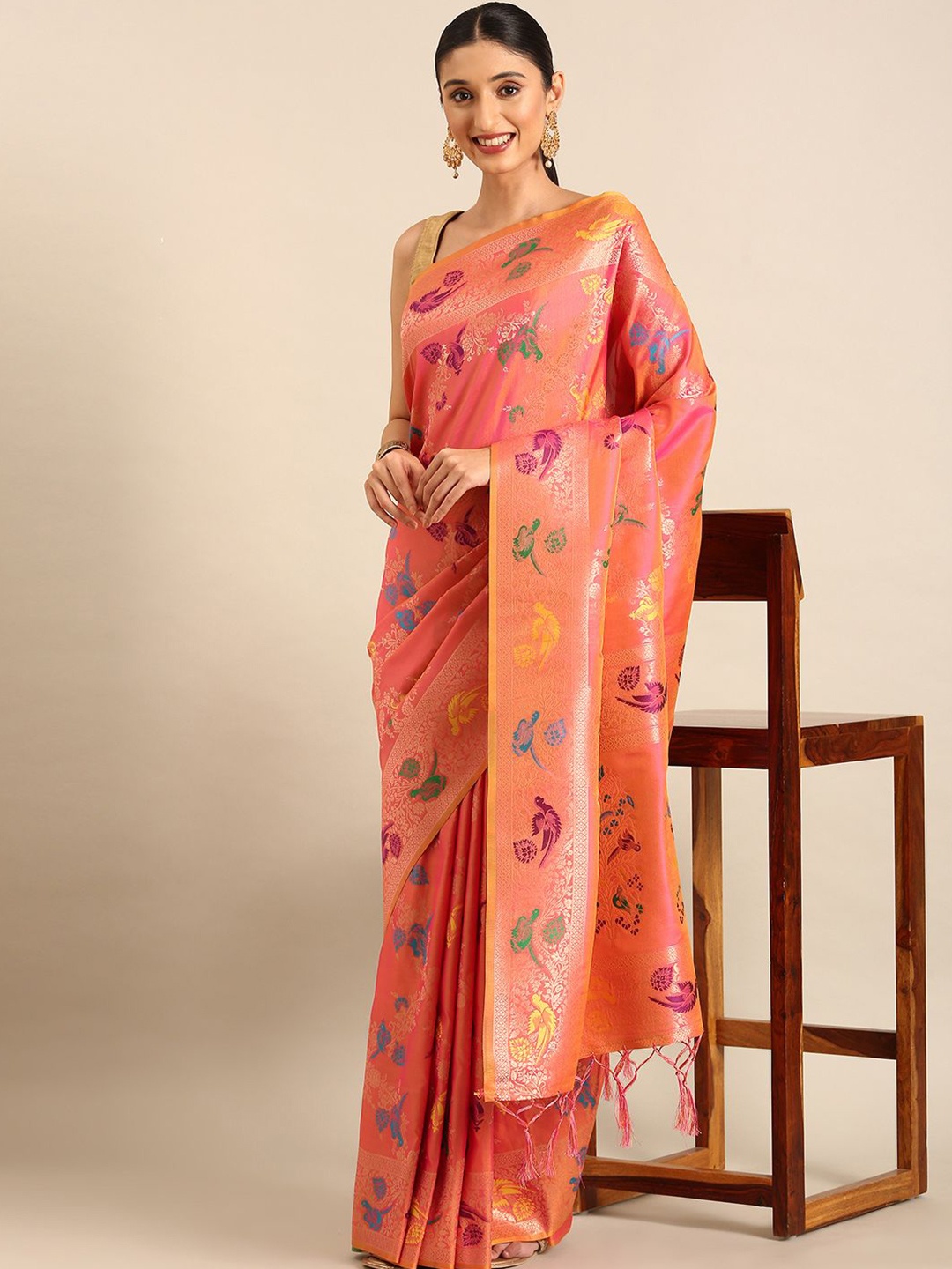 

DIVASTRI Woven Design Zari Silk Blend Banarasi Saree, Peach