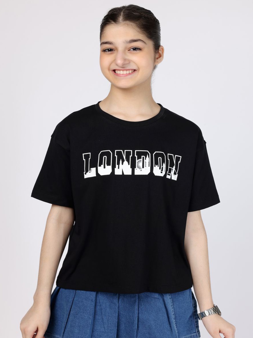 

Wakai Girls Typography Printed Organic Cotton Applique T-shirt, Black