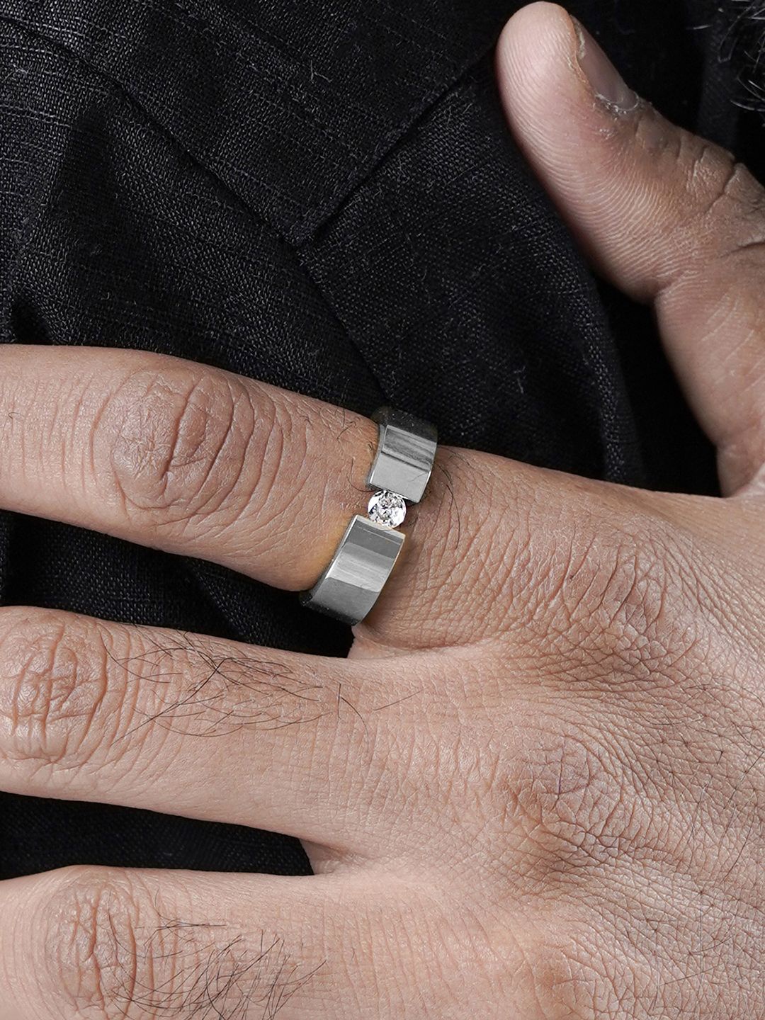 

SWASHAA Men Silver-Plated Stainless Steel Stone Studded Finger Ring
