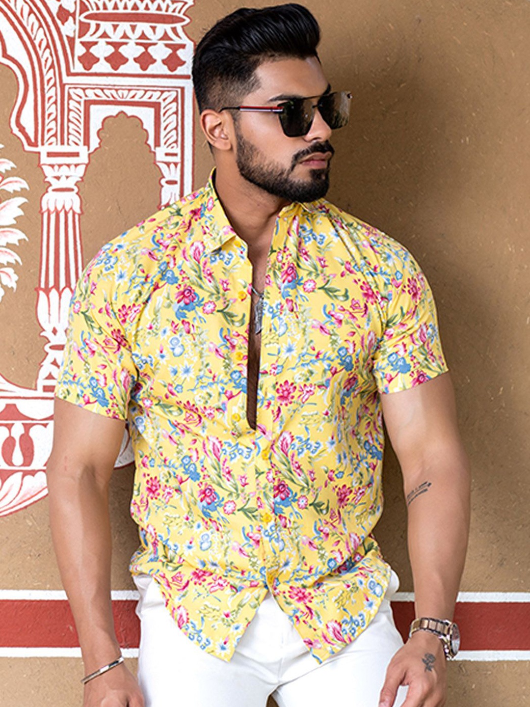 

Tistabene Men Floral Opaque Printed Casual Shirt, Yellow