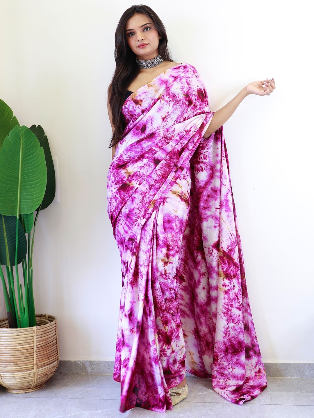 

Anouk Rustic Tie and Dye Poly Chiffon Saree, Magenta